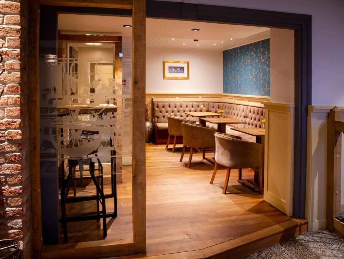 The Walnut Tree Inn Blisworth Εξωτερικό φωτογραφία
